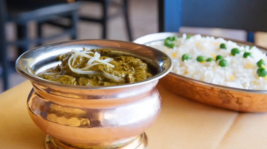 Murg Saag.